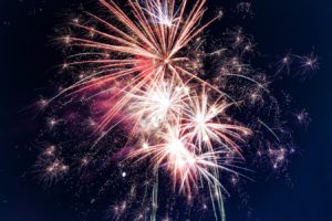 celebrating the 4th of july | vida apartments |celebrating the 4th of july in 2021 at vida studio city apartments - fireworks